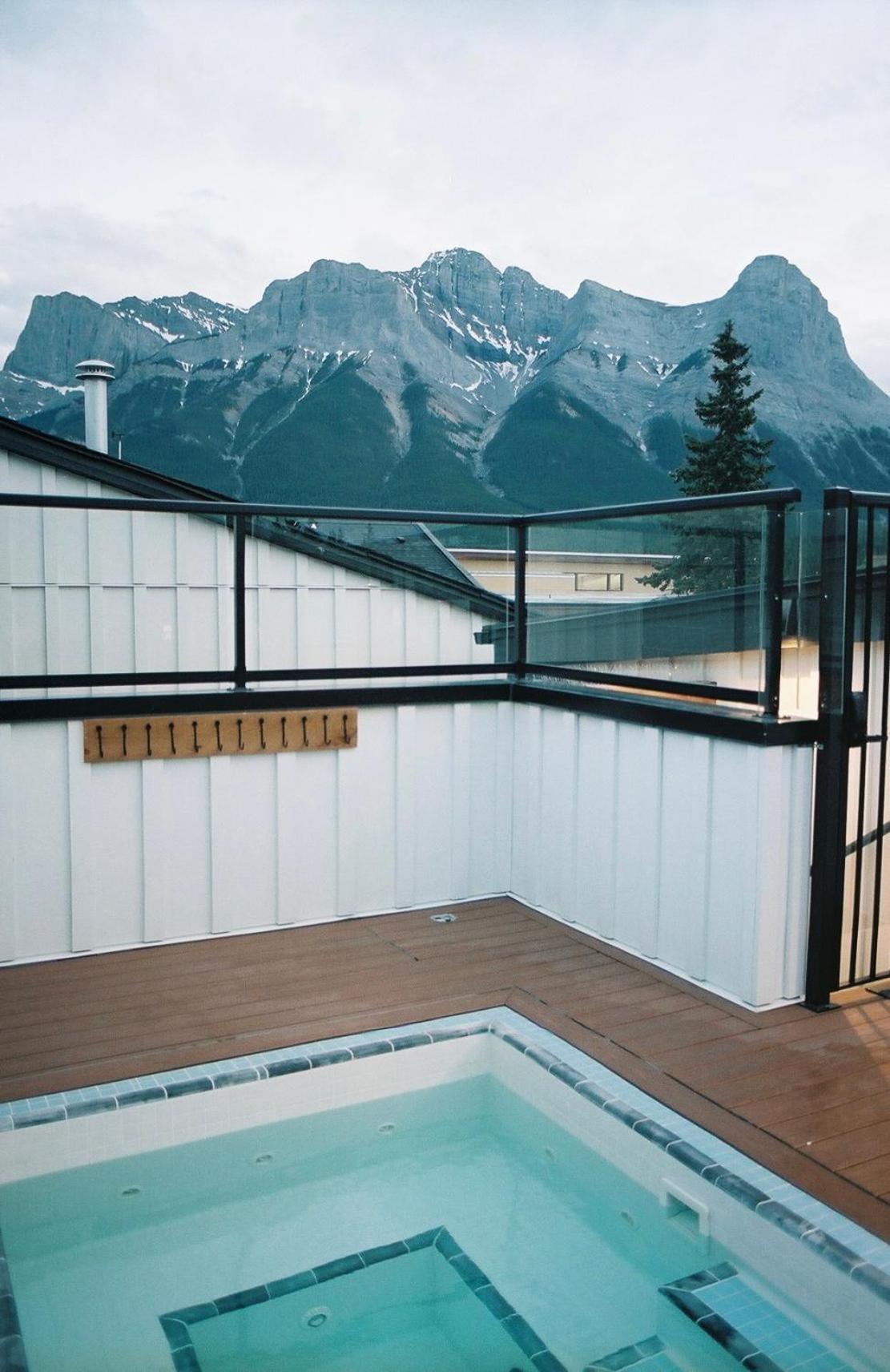 Basecamp Suites Canmore Buitenkant foto